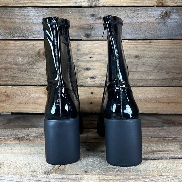 Aldo Women's Upstep Bootie - Black Patent - 10 - New without box - Picture 4 of 9